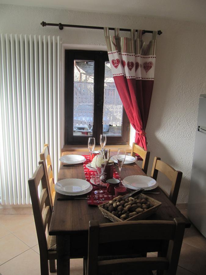 Maison Des Abeilles Vda Gressan N 0028 Экстерьер фото